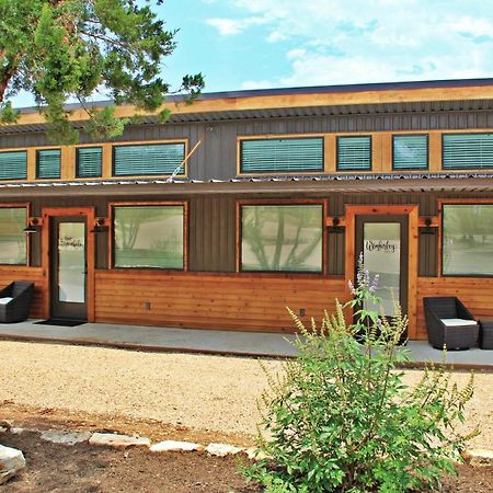 Green Acres Cottages - Wimberley Suite 外观 照片